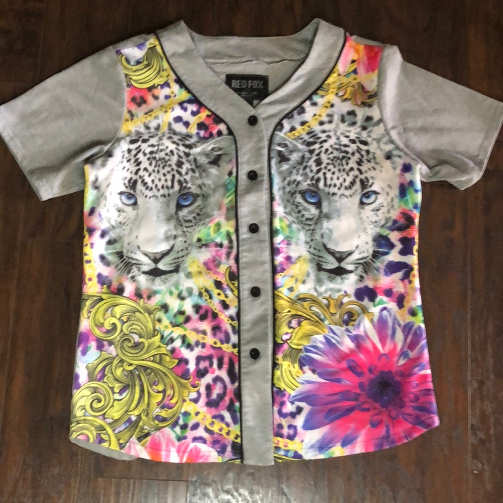 Snow Leopard Shirt, Sz. Large, Red Fox Brand, Button Front, Jersey Style